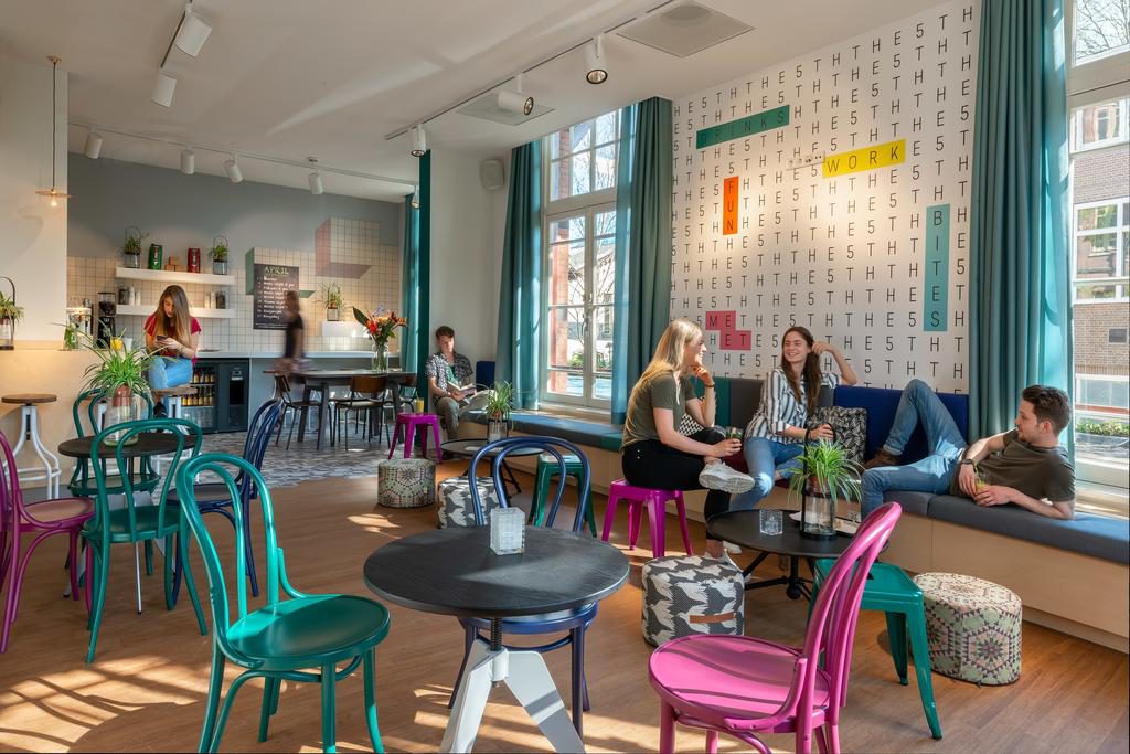 Flying Pigs Downtown Hostel Amsterdam, Amsterdam - 2022 Updated Prices,  Deals